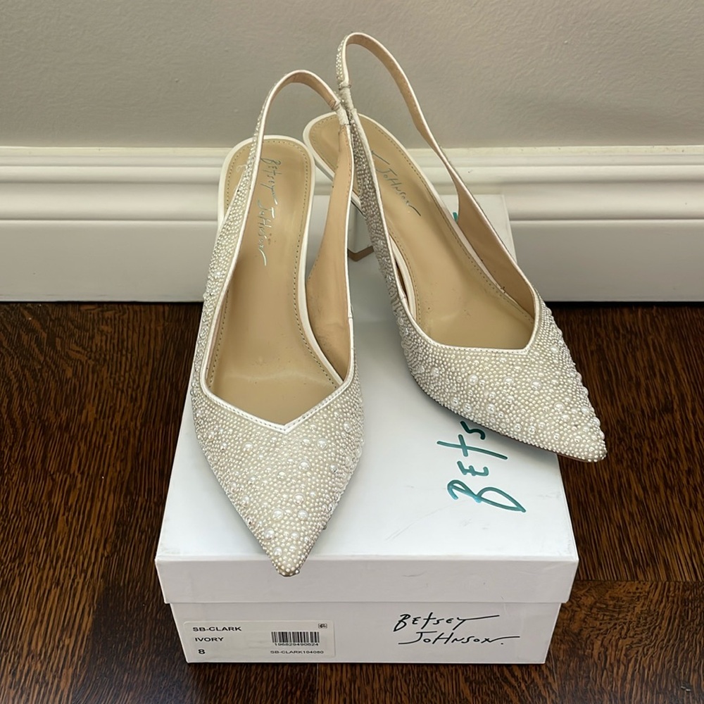 Betsy Johnson sling back heels